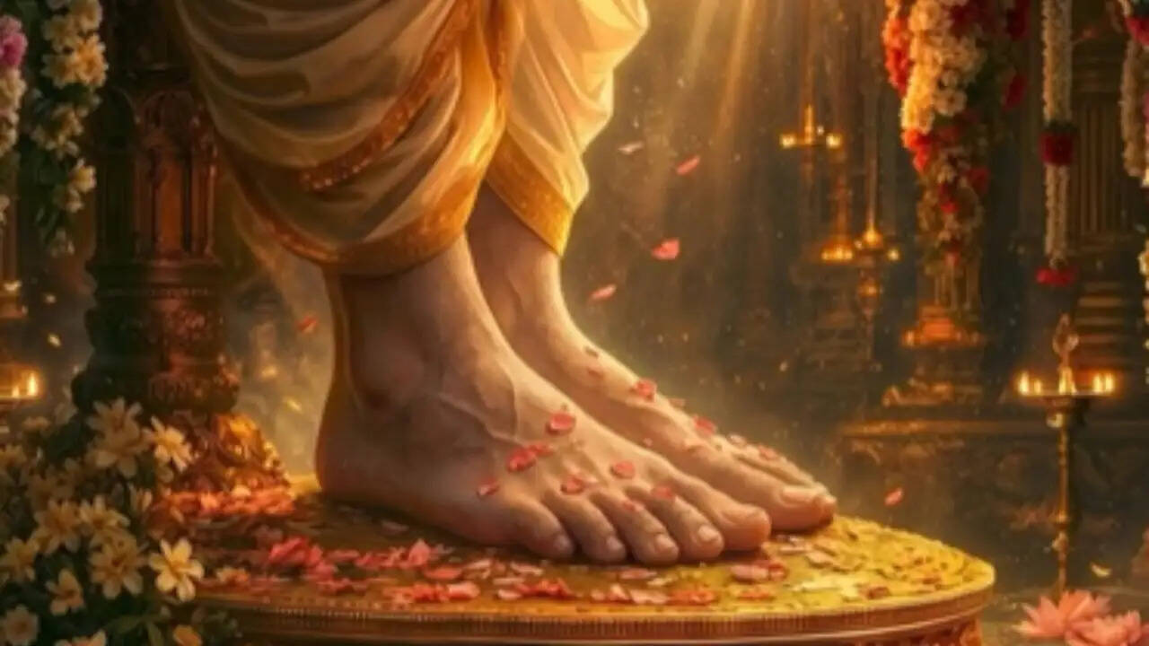 रामनवमी पर 'वाल्मीकि रामायण' का पहला लुक जारी