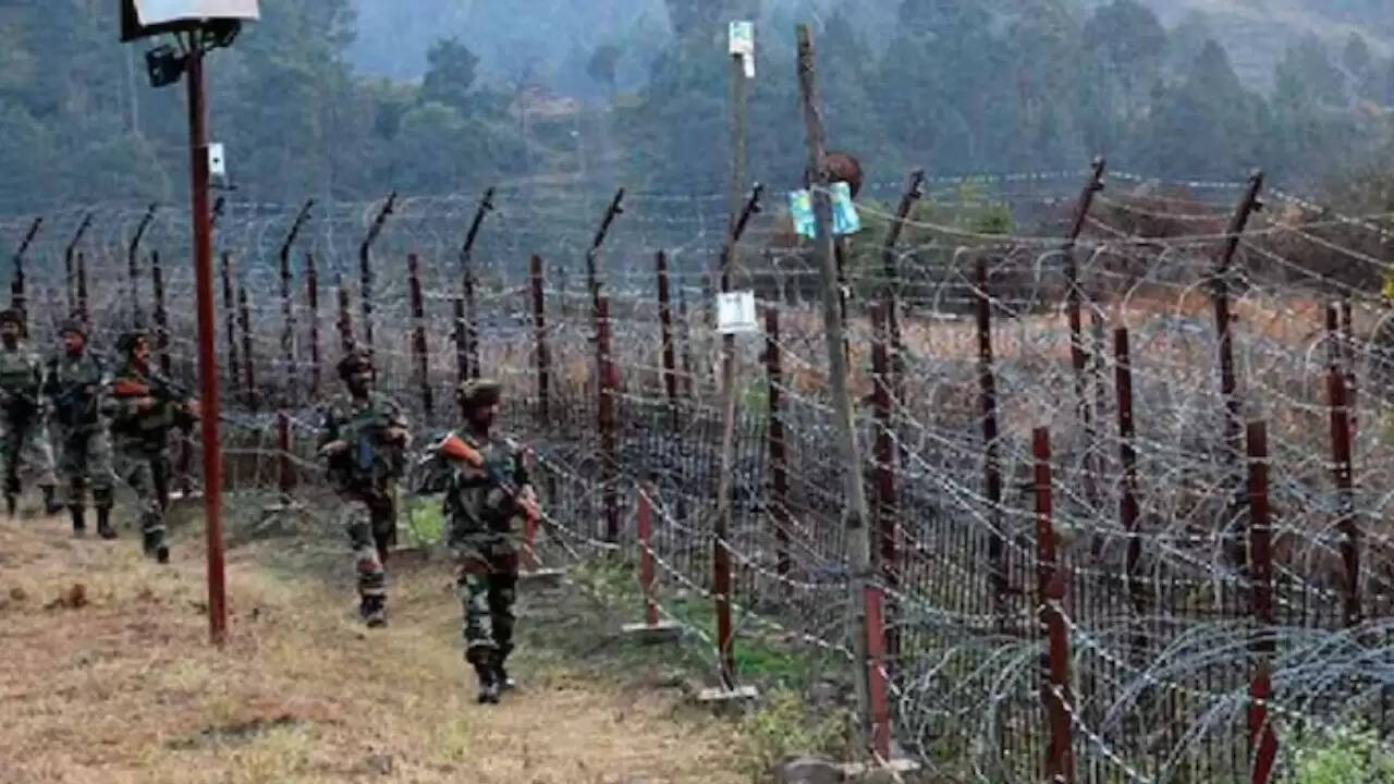 पाकिस्तान का सीजफायर उल्लंघन: राजौरी और बारामूला में बढ़ी तनाव की स्थिति
