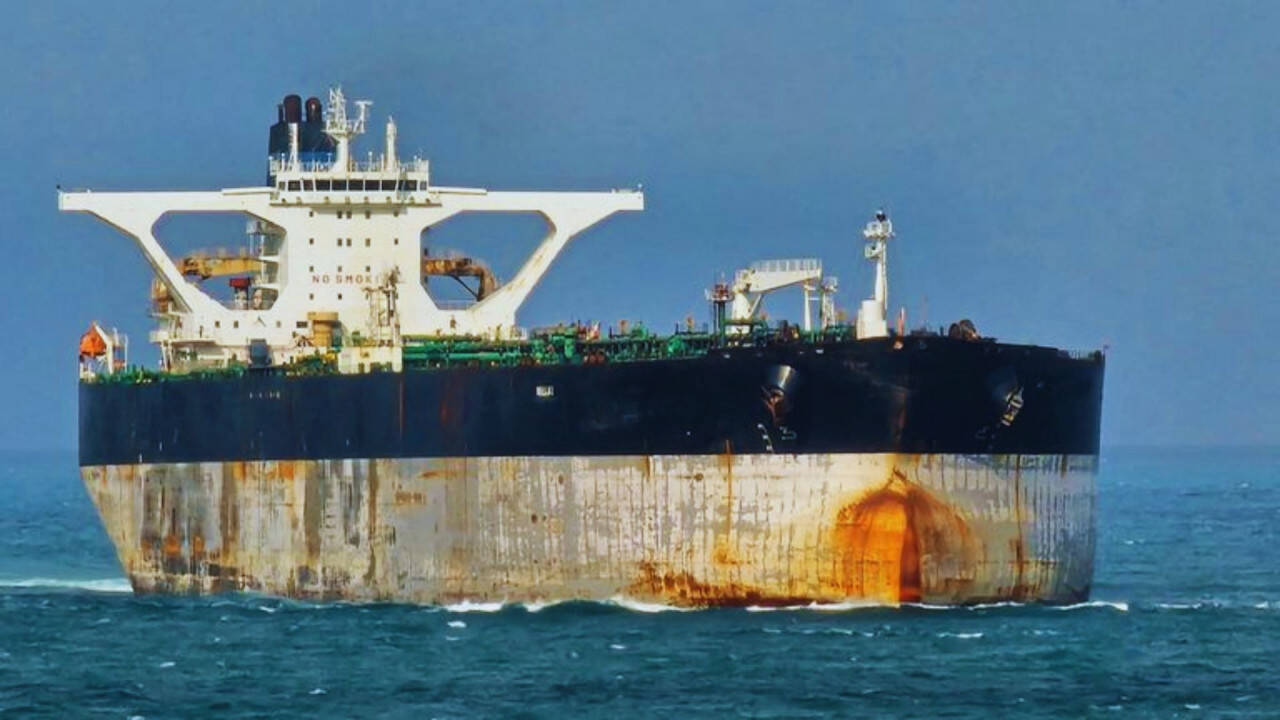 अमेरिका ने आइसलैंड के पास रूसी तेल टैंकर को जब्त किया: जानें पूरी कहानी