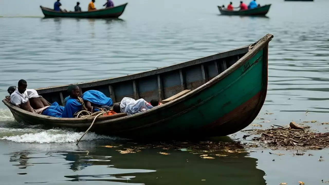 नाइजीरिया में नाव दुर्घटना: 26 लोगों की जान गई, सुरक्षा उपायों की कमी पर उठे सवाल