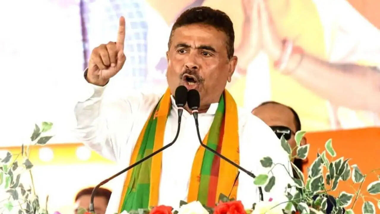 पश्चिम बंगाल में बांग्लादेशी घुसपैठियों के खिलाफ सख्त कदम: मुख्यमंत्री सुवेंदु अधिकारी का ऐलान