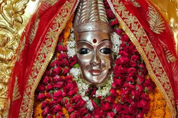 शुक्रवार को सर्वार्थ सिद्धि योग: माता लक्ष्मी की आराधना का महत्व