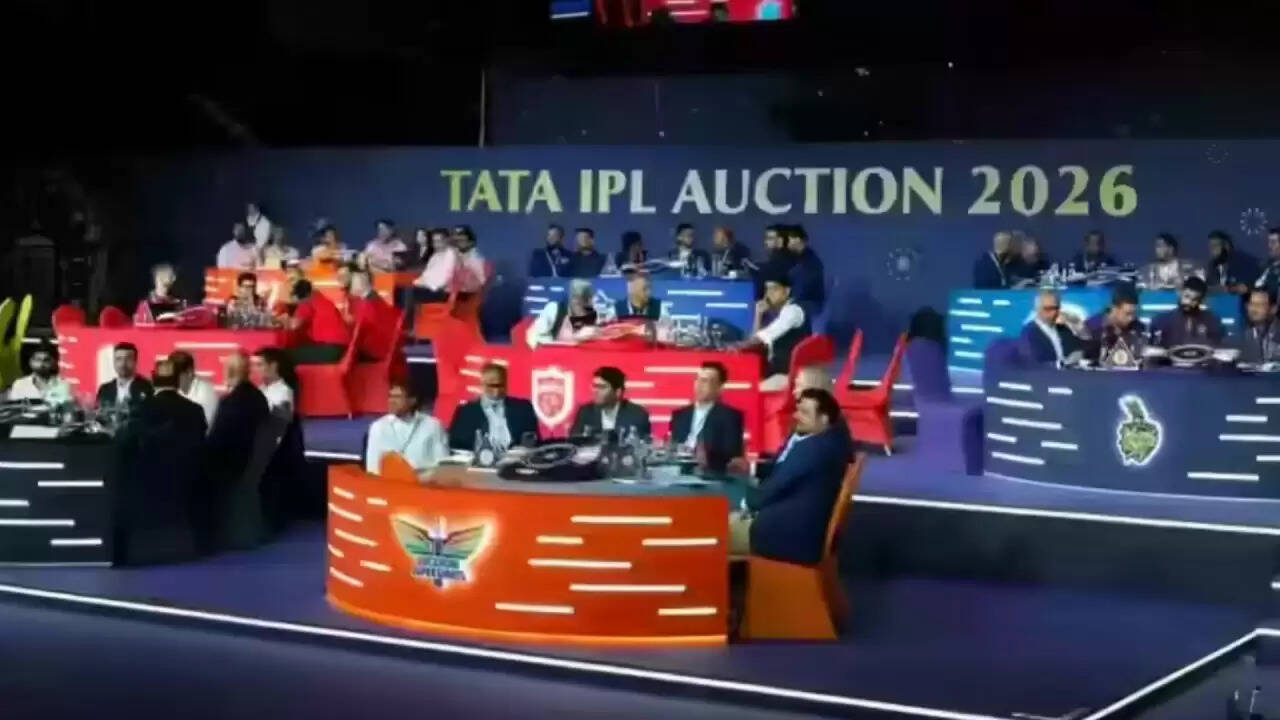 IPL 2026 नीलामी: कोलकाता और चेन्नई ने किया बड़ा निवेश, जानें अन्य टीमों की रणनीति