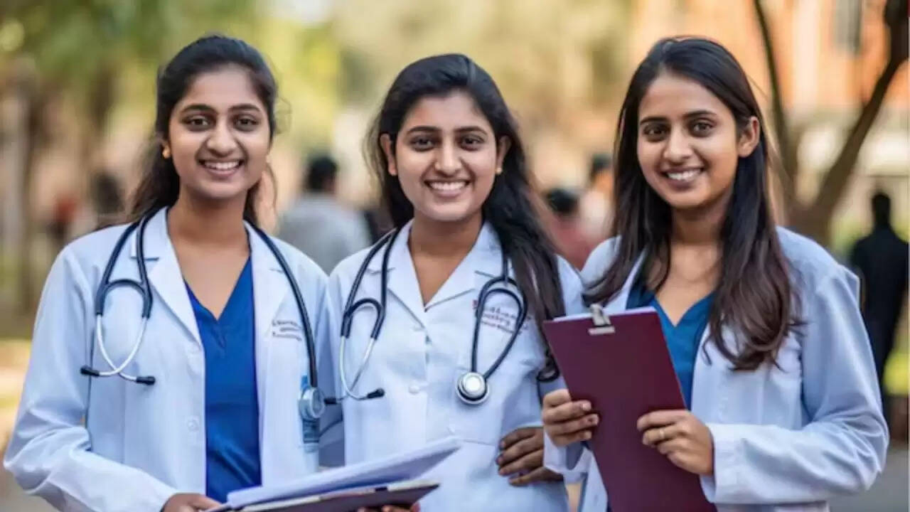 मध्य प्रदेश में हिंदी माध्यम से एमबीबीएस कॉलेज की स्थापना: एक नई शुरुआत