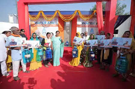 दिल्ली में वाटर एटीएम की शुरुआत, गर्मियों में मिलेगा शुद्ध पानी