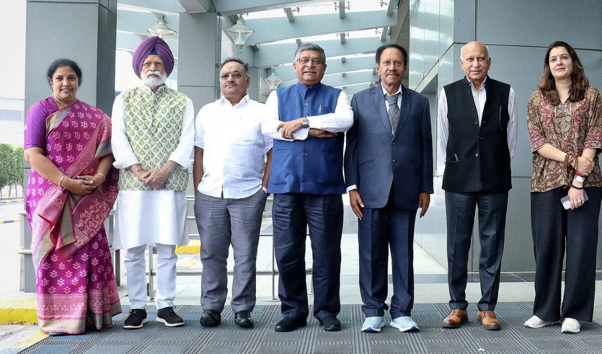 भारत का आतंकवाद के खिलाफ मजबूत संदेश, सर्वदलीय प्रतिनिधिमंडल डेनमार्क पहुंचा
