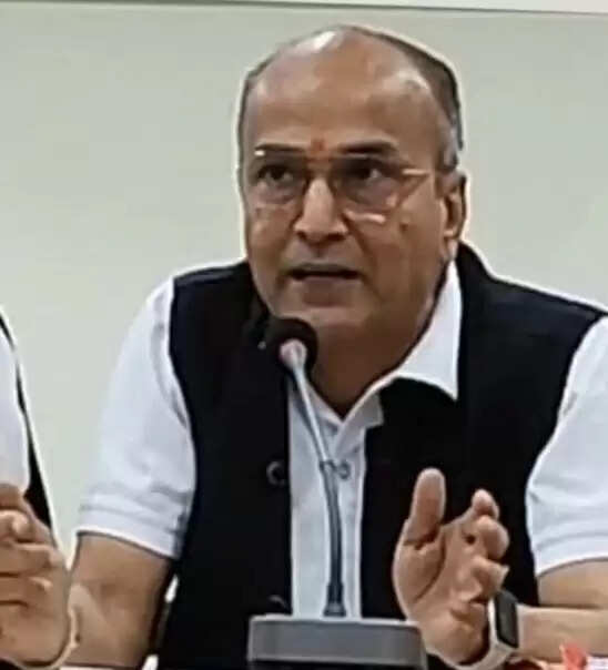 नेपाल ने भारतीय 200 और 500 रुपये के नोटों पर प्रतिबंध हटाया