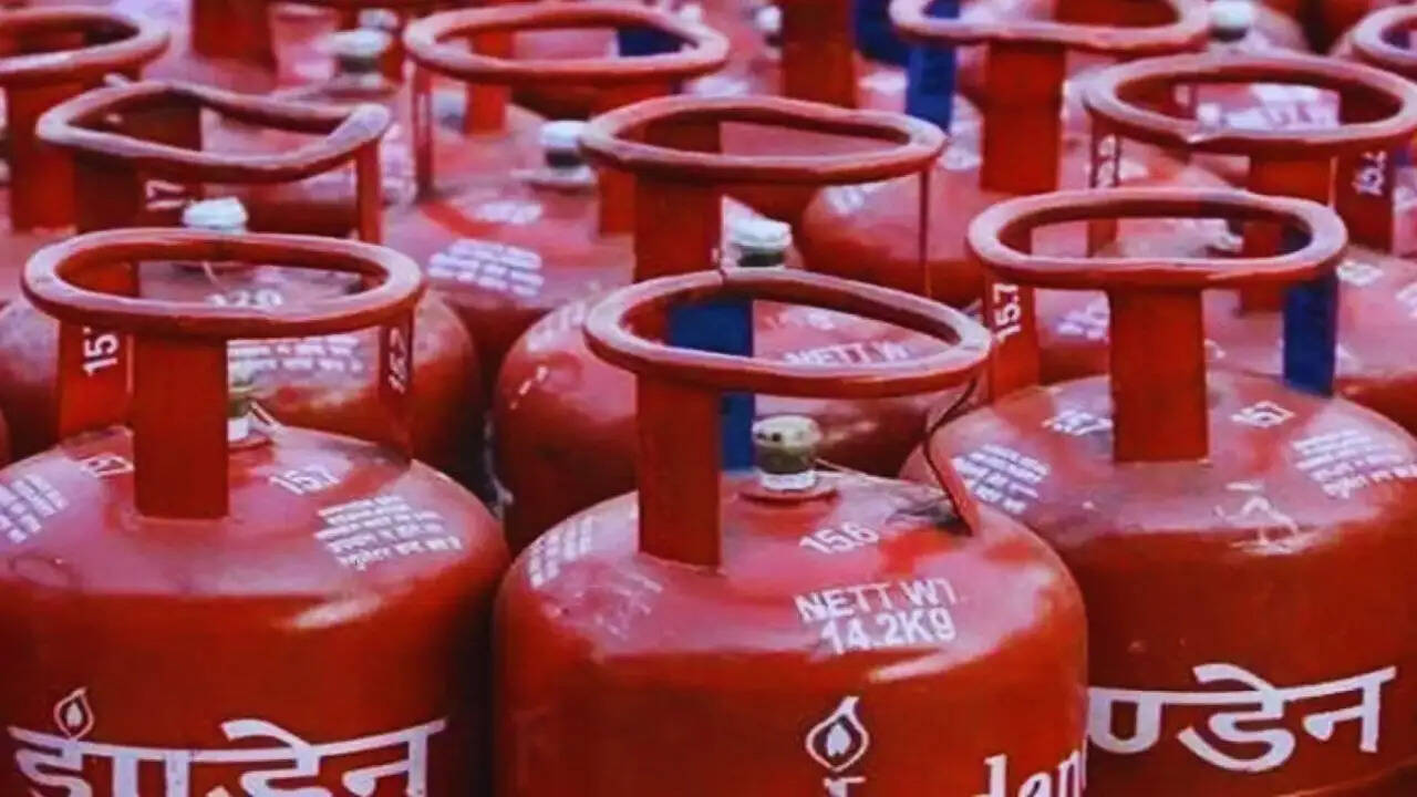 एलपीजी सिलेंडर बुकिंग में नया नियम: जानें क्या हैं बदलाव और इसका असर