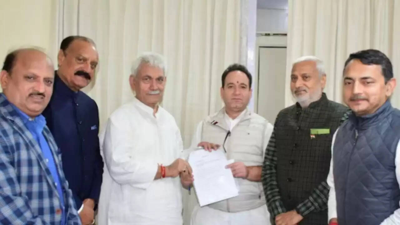 जम्मू-कश्मीर में मुस्लिम छात्रों के प्रवेश पर भाजपा की आपत्ति