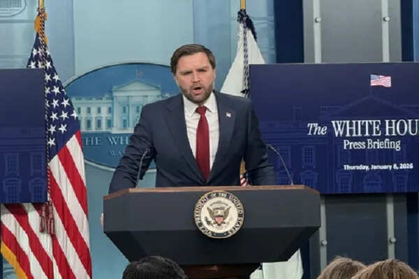 अमेरिका का ग्रीनलैंड पर यूरोप को गंभीर संदेश: उपराष्ट्रपति वेंस