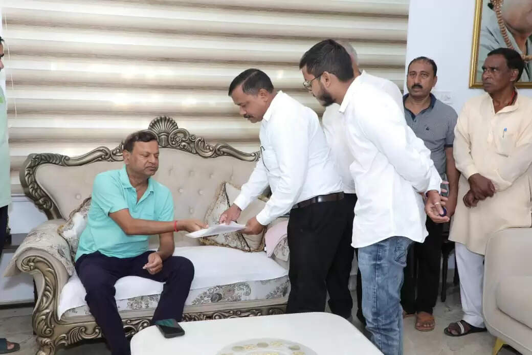 केंद्रीय मंत्री पंकज चौधरी ने महराजगंज में जनसुनवाई की, समस्याओं का त्वरित समाधान का आश्वासन