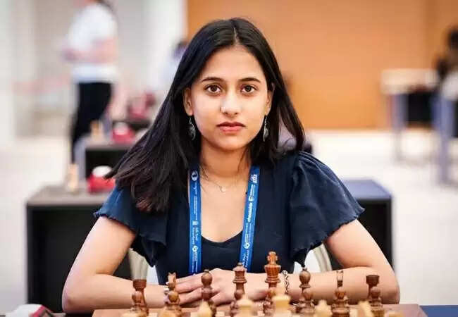 दिव्या देशमुख बनीं भारत की चौथी महिला ग्रैंडमास्टर, FIDE विमेंस वर्ल्ड कप में जीतीं
