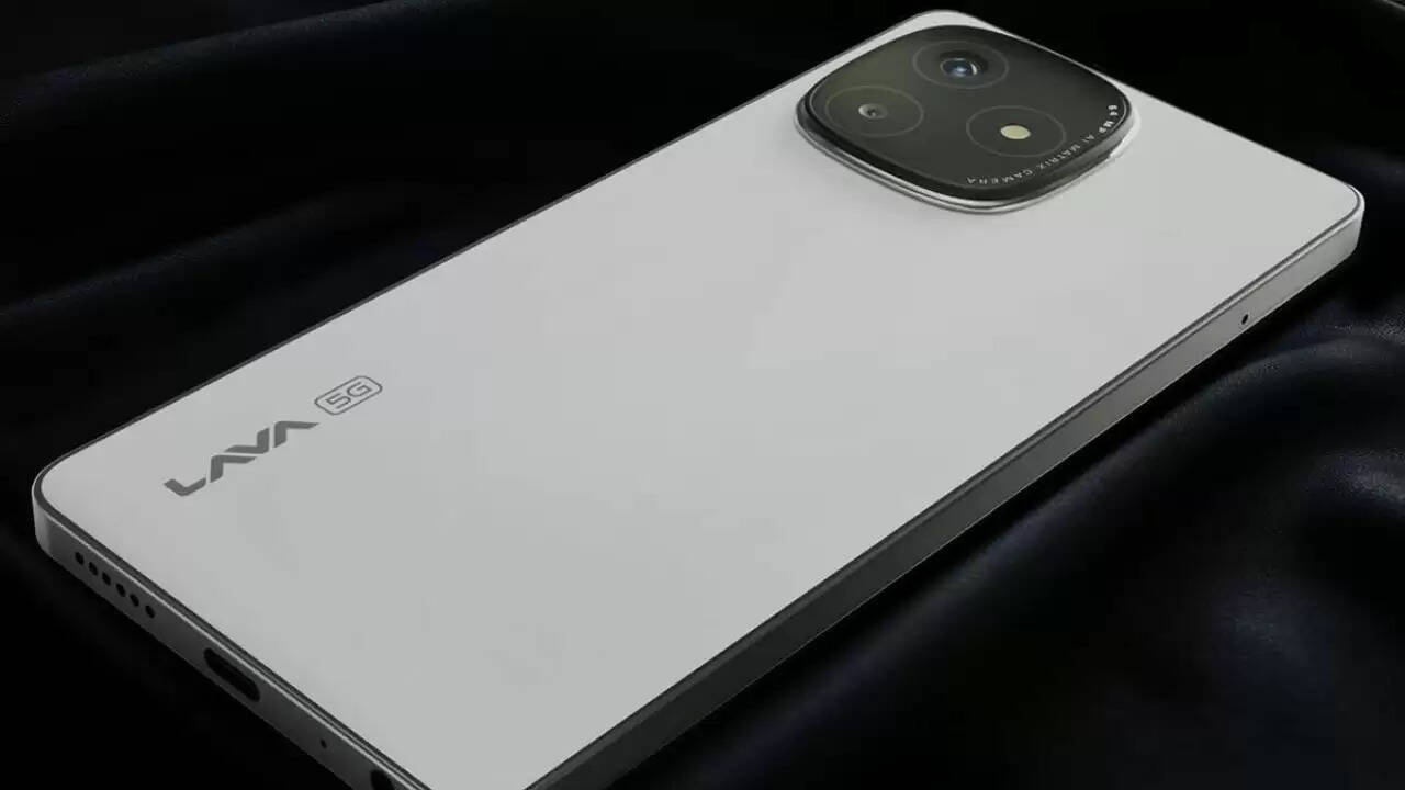 Lava Play Ultra 5G की बिक्री शुरू: जानें कीमत और ऑफर्स