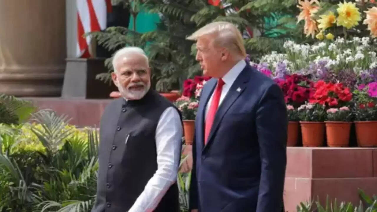 भारत ने अमेरिका से हथियार खरीदने की योजना रोकी, ट्रंप के टैरिफ वॉर का असर
