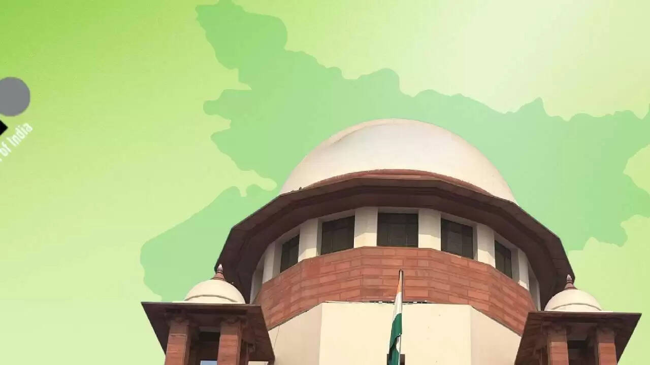 सुप्रीम कोर्ट का बड़ा फैसला: पश्चिम बंगाल में वोटिंग के लिए नामों की क्लियरेंस जरूरी