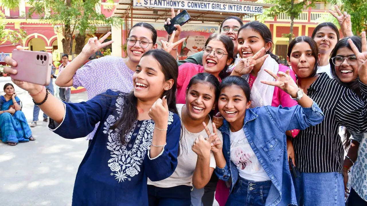 केरल बोर्ड 12वीं का परिणाम 2026: जानें कैसे देखें अपने अंक