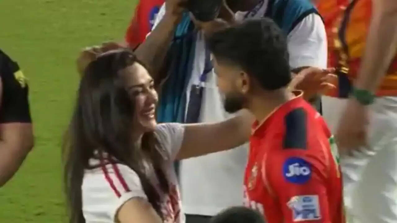IPL 2025: पंजाब किंग्स ने मुंबई इंडियंस को हराकर फाइनल में बनाई जगह