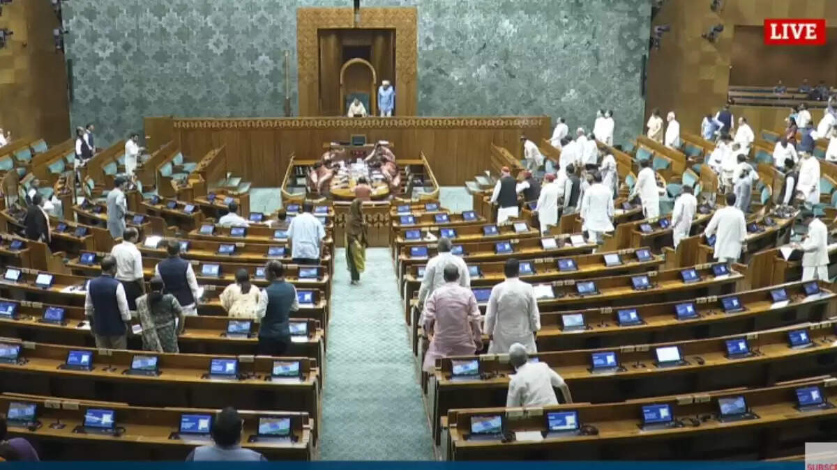 मानसून सत्र 2025: दूसरे दिन की प्रमुख घटनाएं और अपडेट्स