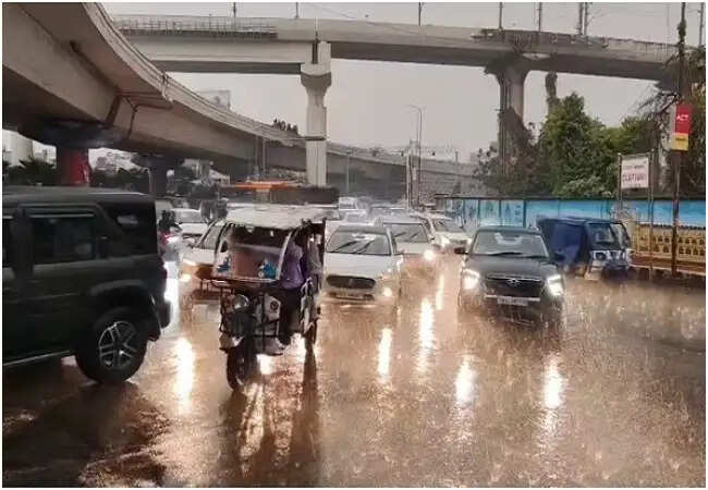 यूपी में मौसम में बदलाव, पश्चिमी विक्षोभ से होगी बारिश