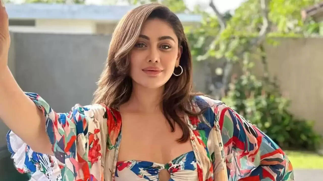 Shefali Jariwala की अचानक मौत: क्या एंटी-एजिंग दवाओं का है हाथ?