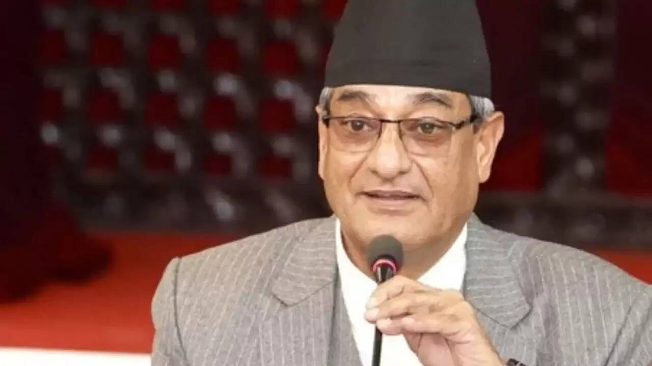 नेपाल में विरोध प्रदर्शनों के बाद गृह मंत्री का इस्तीफा: जानें क्या हुआ?