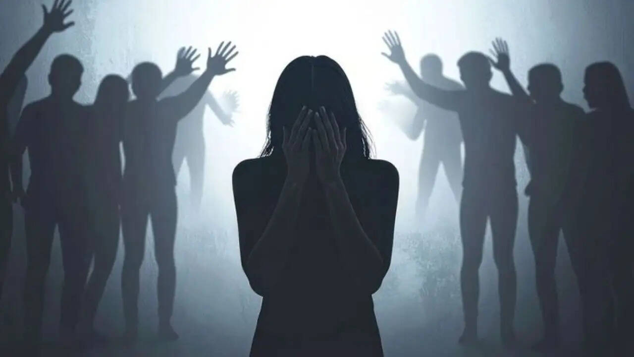 कर्नाटक में महिला के साथ सामूहिक दुष्कर्म: 10 आरोपी गिरफ्तार