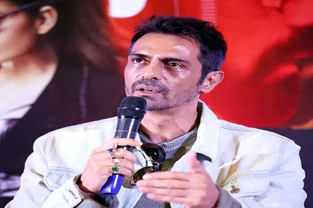 अर्जुन रामपाल ने गर्लफ्रेंड गैब्रिएला को जन्मदिन की दी शुभकामनाएं