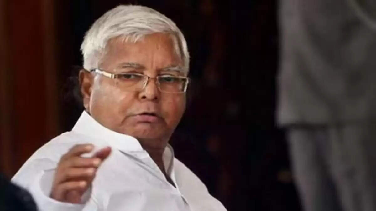 दिल्ली कोर्ट में लैंड फॉर जॉब मामले की सुनवाई, सीबीआई की क्लोजर रिपोर्ट पर चर्चा
