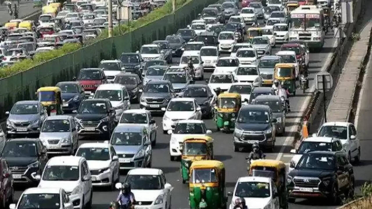 दिल्ली में 'नमो रन' के कारण यातायात में बदलाव: जानें क्या हैं प्रमुख सड़कें प्रभावित
