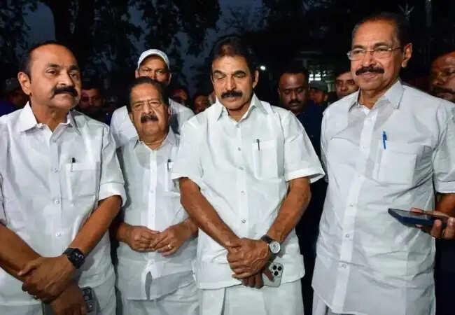 केरल में नई कैबिनेट मंत्रियों की सूची का ऐलान, शपथ ग्रहण समारोह 18 मई को