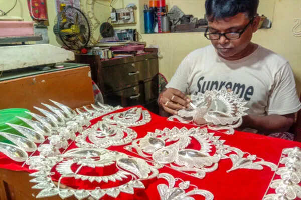 चांदी की कीमतों में वृद्धि की संभावना, अगले वर्ष 60 डॉलर प्रति औंस तक पहुंचने की उम्मीद