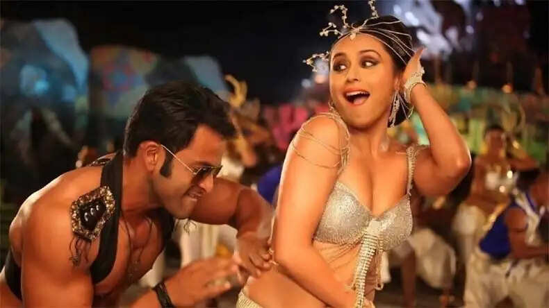 बॉलीवुड के विवादास्पद गाने: डबल मिनिंग लिरिक्स पर उठे सवाल