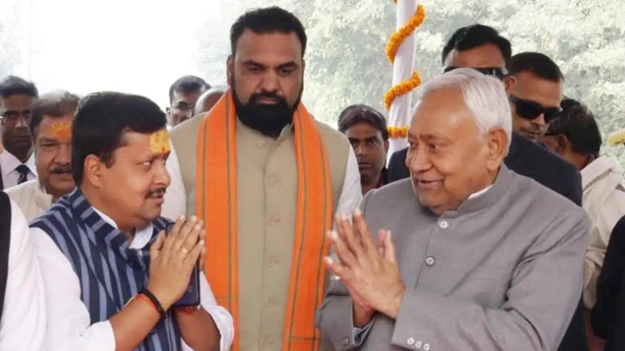 बिहार राज्यसभा चुनाव में एनडीए की शानदार जीत: शिवेश राम ने महागठबंधन को दी मात