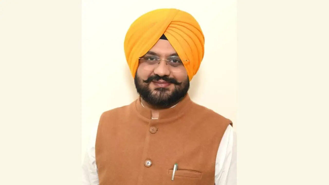 पंजाब सरकार का किसानों के लिए 8 घंटे बिजली सप्लाई का आश्वासन, जानें पूरी योजना