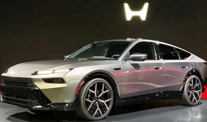 Honda ने पेश किया नया हाइब्रिड सेडान प्रोटोटाइप, जानें इसके फीचर्स