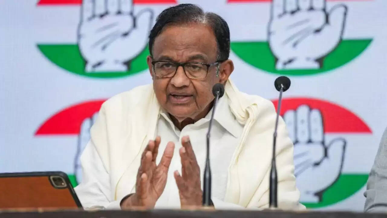 क्या प्रवासी श्रमिकों को वोट देने का अधिकार है? चिदंबरम ने उठाए गंभीर सवाल
