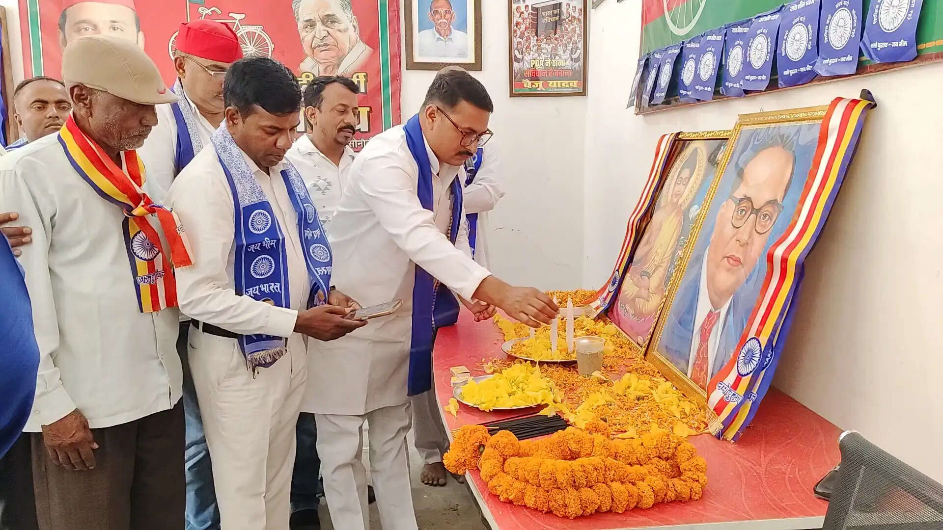 सोनौली में डॉ. अंबेडकर की जयंती धूमधाम से मनाई गई