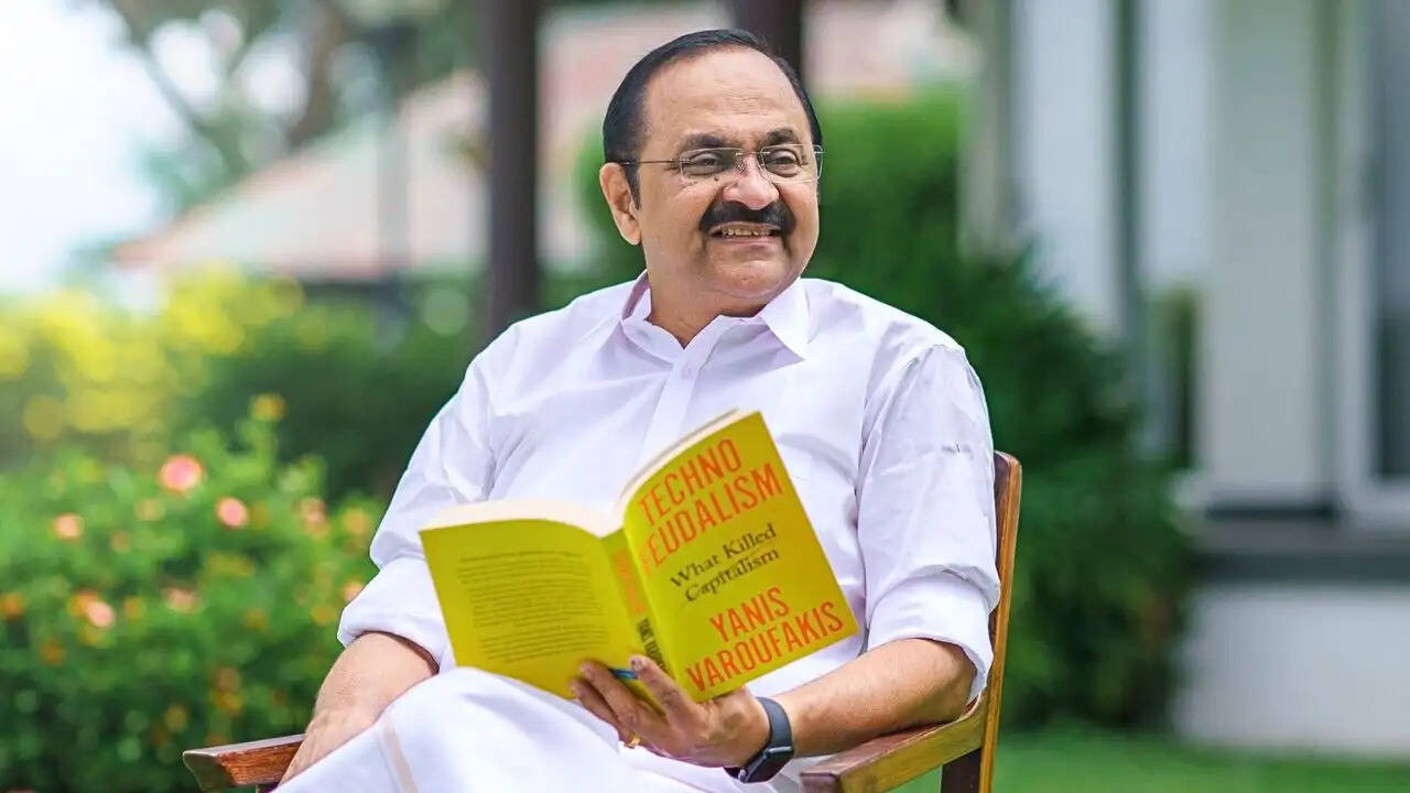 केरल के मुख्यमंत्री वीडी सतीशन ने मंत्रियों के बीच विभागों का किया बंटवारा