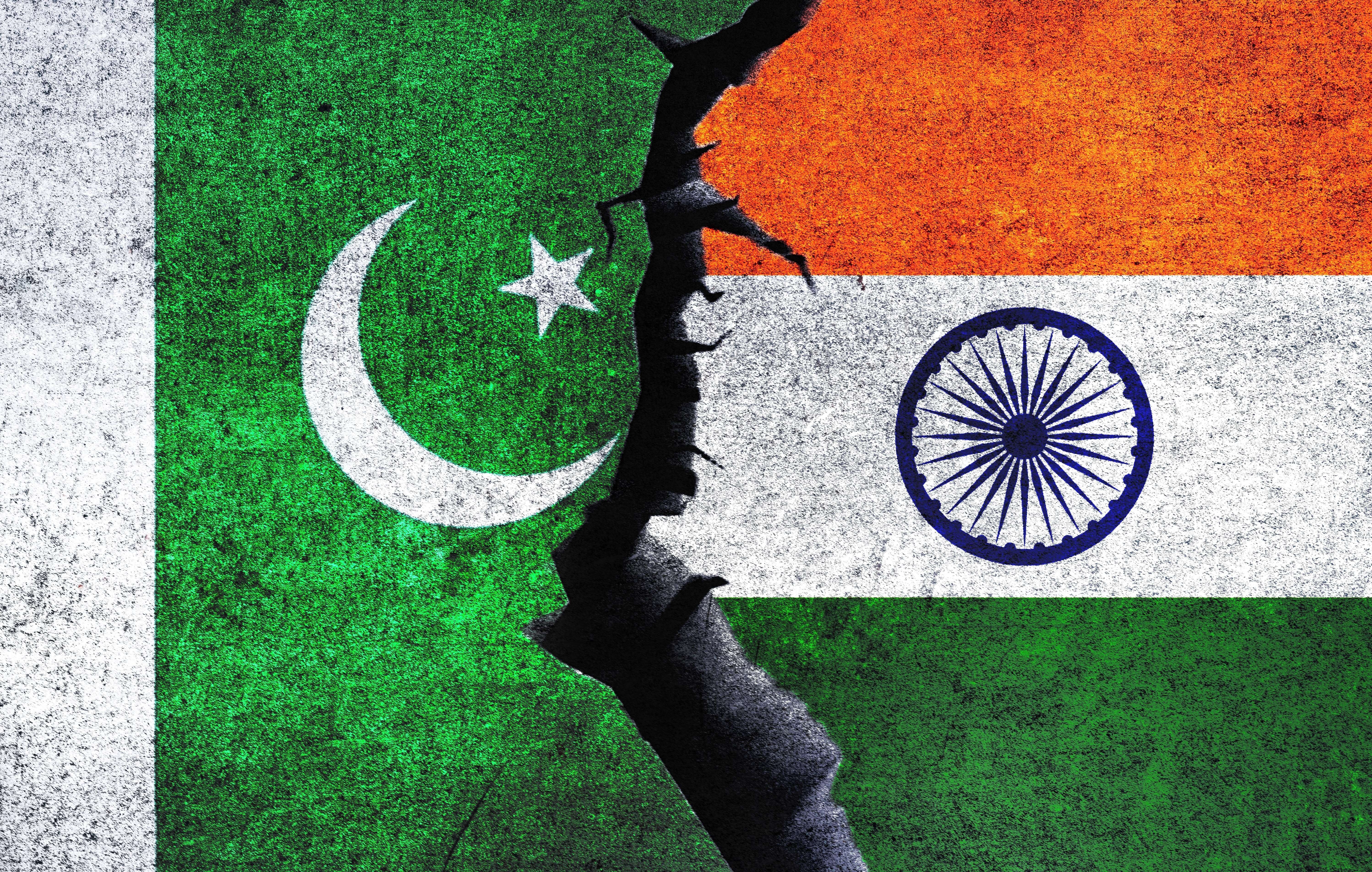 अमेरिकी थिंक टैंक की चेतावनी: 2026 में भारत-पाकिस्तान के बीच युद्ध की संभावना