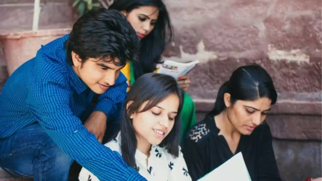 उत्तर प्रदेश में सरकारी नौकरी के लिए सुनहरा अवसर: UPPSC ने जारी की भर्ती अधिसूचना