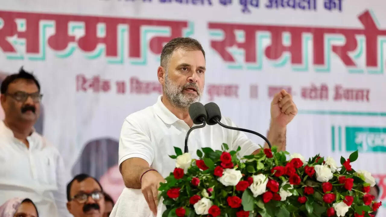 राहुल गांधी ने एनडीए सरकार पर वोट चोरी का गंभीर आरोप लगाया