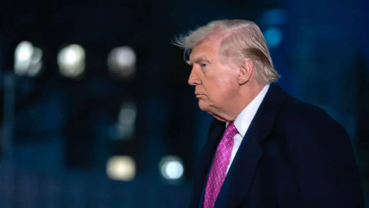 डोनाल्ड ट्रंप का ईरान पर नया बयान: होर्मुज स्ट्रेट को बंद नहीं करना चाहता ईरान