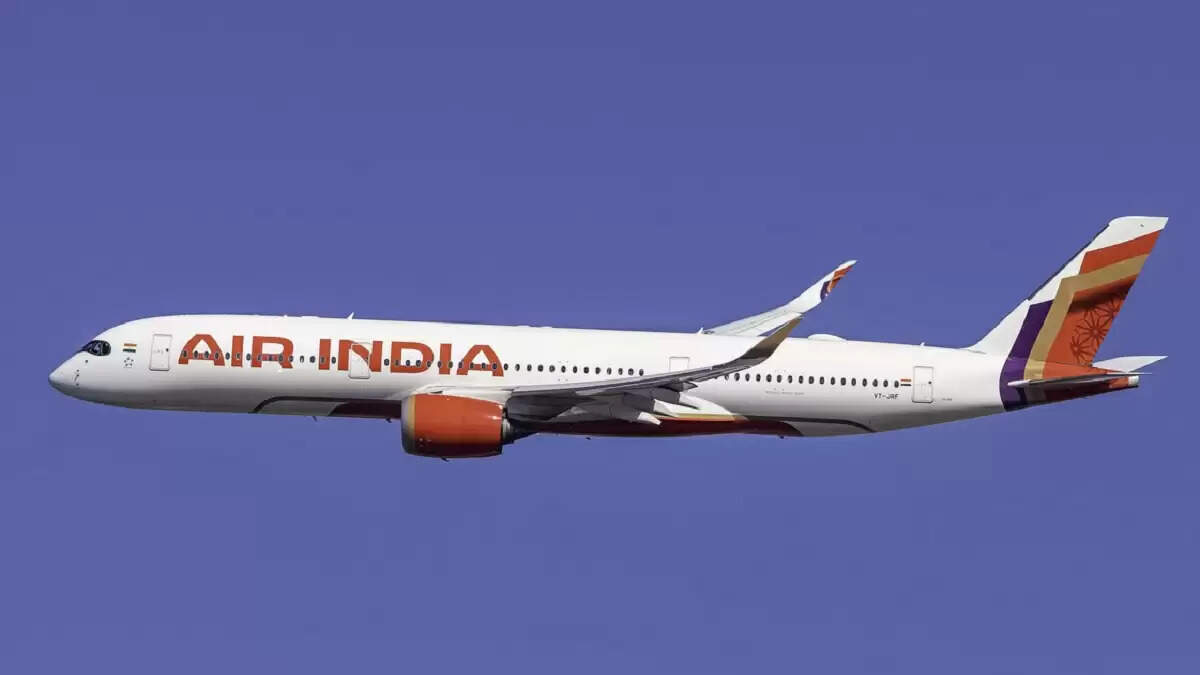 एअर इंडिया ने इंटरनेशनल उड़ानों में 15% की कटौती की घोषणा की