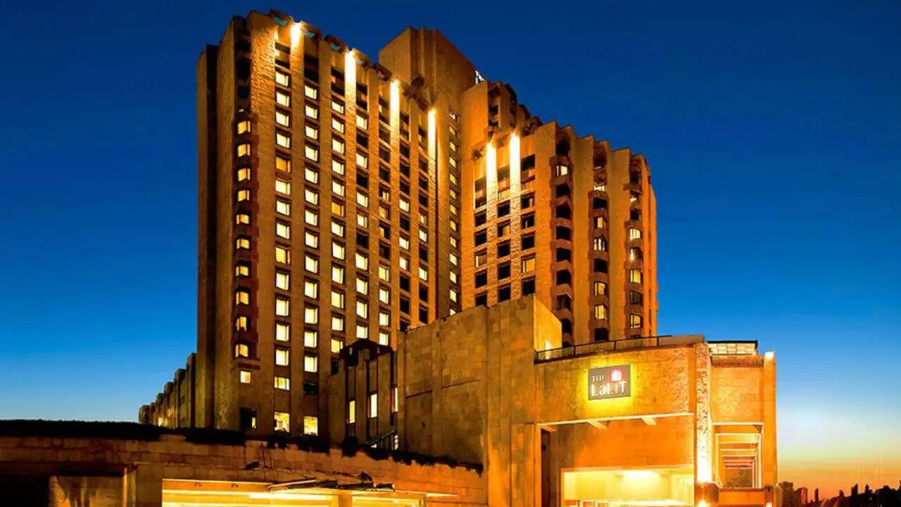 दिल्ली हाईकोर्ट का भारत होटल्स को बड़ा झटका: लाइसेंस फीस की मांग बहाल