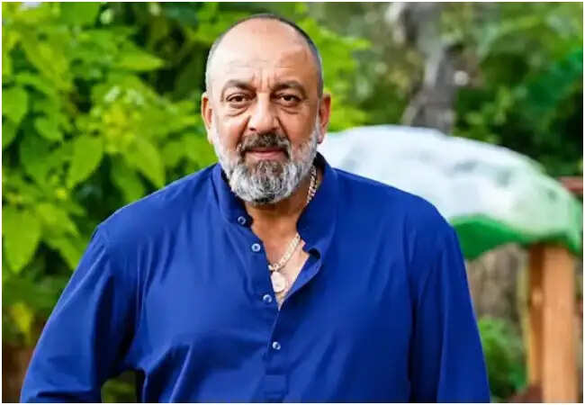 संजय दत्त की सेहत पर चिंता: अमेरिका में मेडिकल चेकअप के लिए पहुंचे