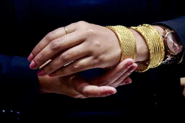 दीपावली से पहले सोने और चांदी की कीमतों में भारी उछाल