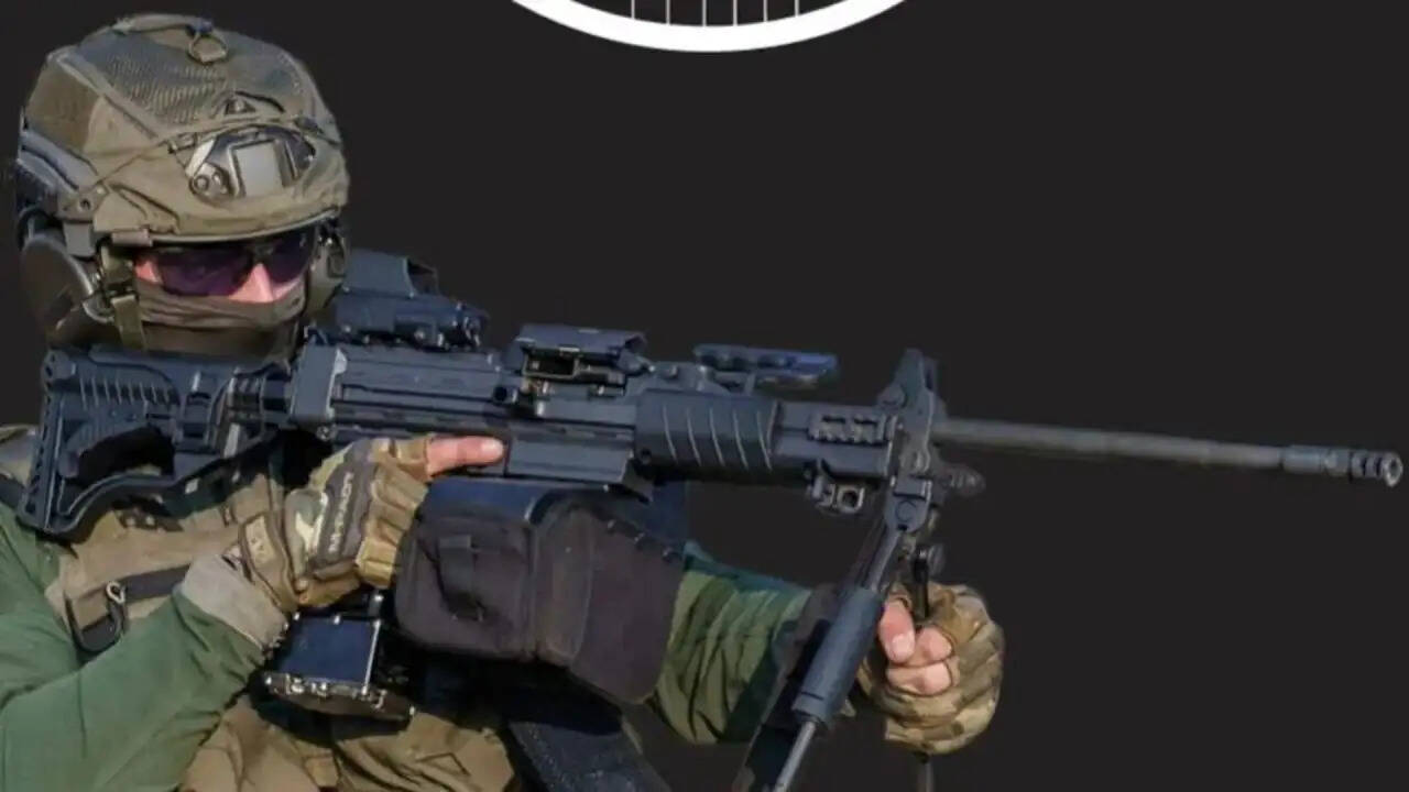 भारत में हल्की मशीन गन की पहली खेप का आगाज़: मेक इन इंडिया पहल को मिला नया मोड़