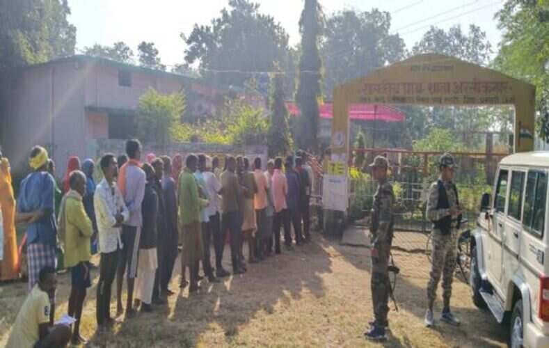 धमतरी : आईईडी ब्लास्ट के बाद भी सिहावा में रिकॉर्ड 87.63 प्रतिशत मतदान