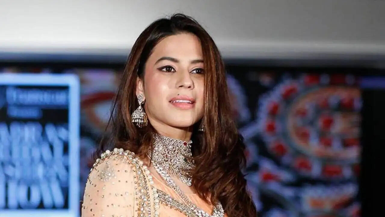 कन्नड़ अभिनेत्री रान्या राव का सोना तस्करी मामला: अफ्रीका में ठगी के बाद दुबई से शुरू हुआ नेटवर्क