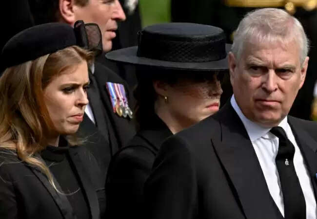 ब्रिटिश राजशाही में नया संकट: प्रिंस एंड्रयू को रॉयल लॉज से निकाला गया